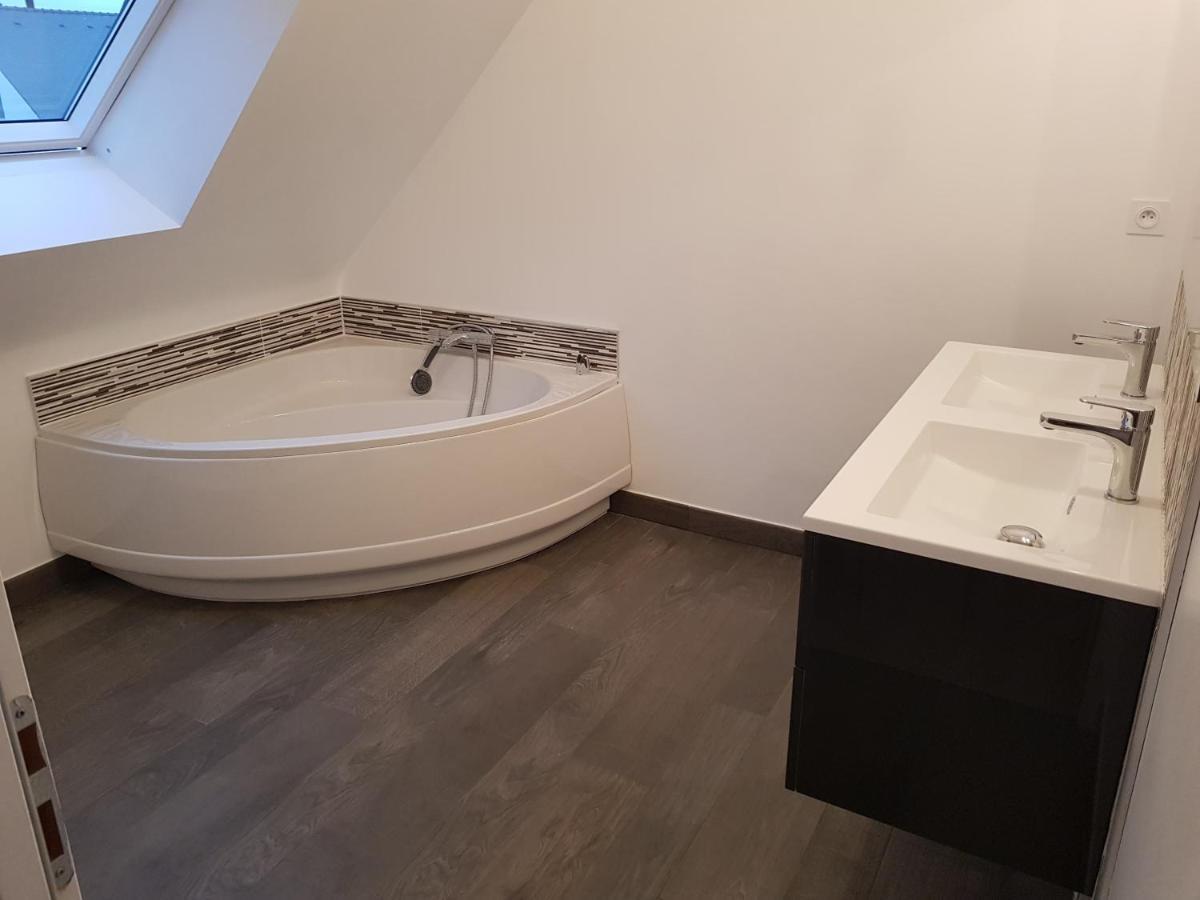 Agreable Maison Moderne Le Hézo Exteriör bild