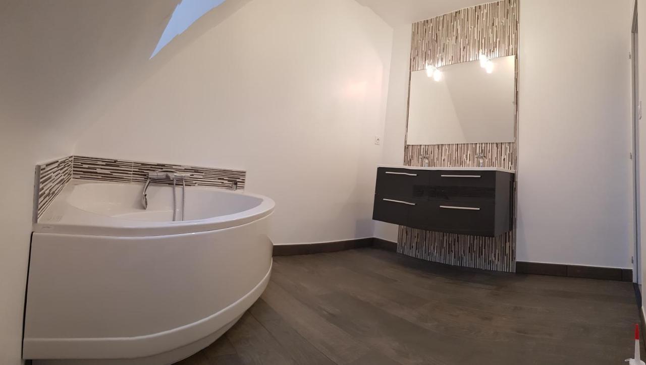 Agreable Maison Moderne Le Hézo Exteriör bild
